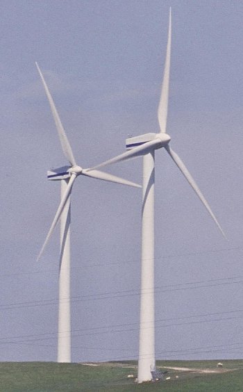 Wind Turbines in Cumbria, photo: Paul Glendell, English Nature